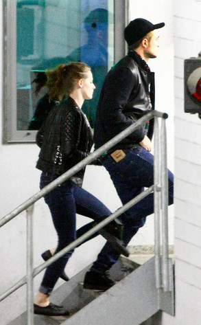 Kristen Stewart, Robert Pattinson Kristen Stewart, Robert Pattinson